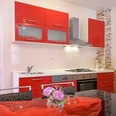Arkulin - Four Bedroom With Terrace And Swimming Pool * Lovorno