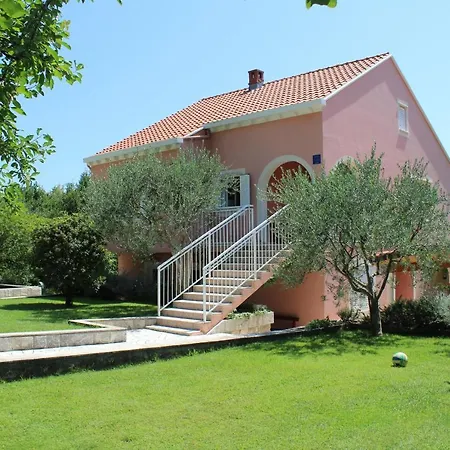 Arkulin - Four Bedroom With Terrace And Swimming Pool Apartment Lovorno