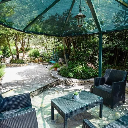 Arkulin - Four Bedroom With Terrace And Swimming Pool